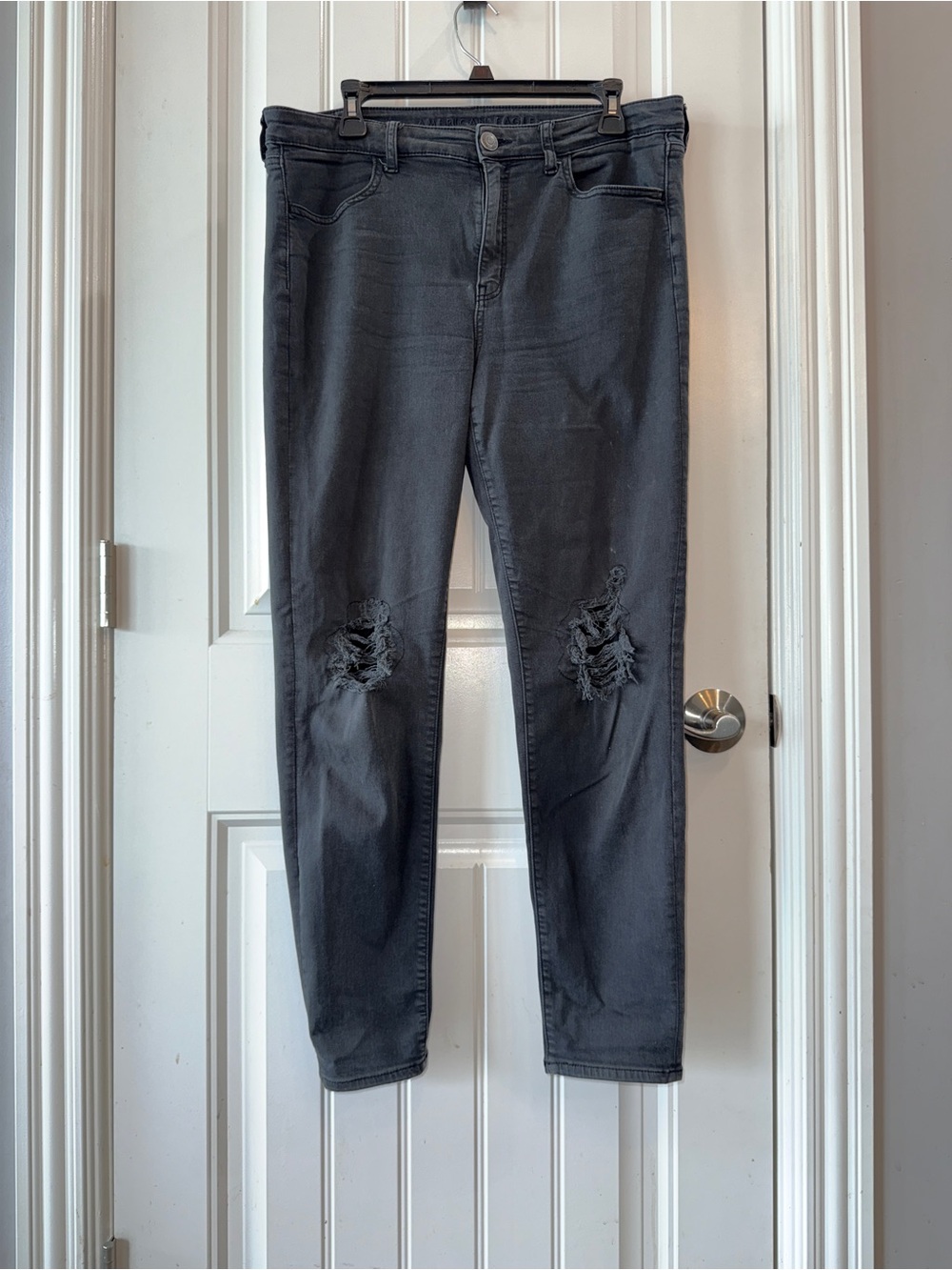 American Eagle Outfitters Black Distressed High-Rise Jeans